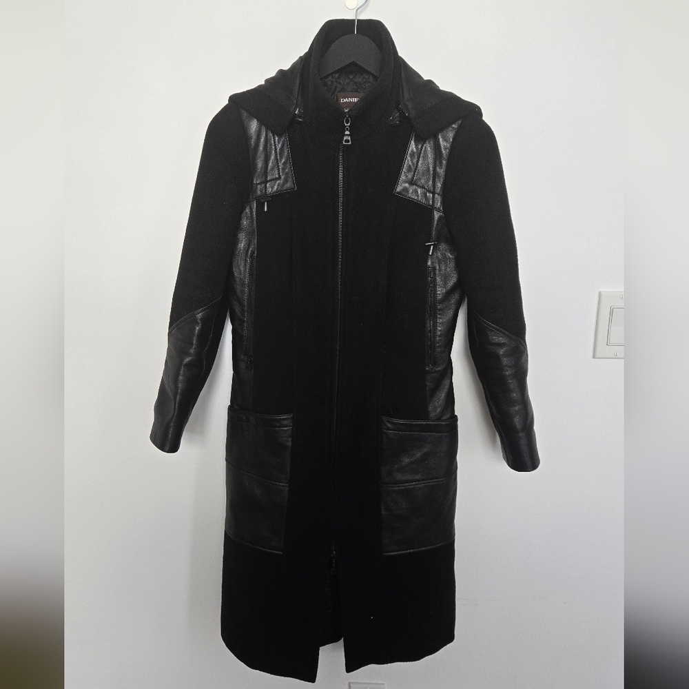 🥊NEW Danier Black Leather and Wool Trench Coat